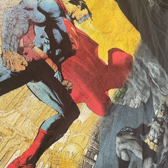 DC COMICS | DC COMICS SUPERMAN VS. BATMAN BLACK T-SHIRT, SIZE L - Picture 3 of 3